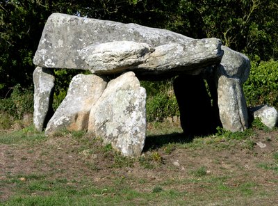 Piccolo dolmen da Megalithic